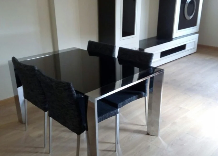 Salón-Comedor con mobiliario para espacio abierto